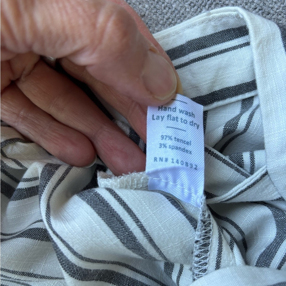 Marine Layer Sleeveless Jumpsuit in navy black stripes Size Medium - Picture 8 of 8